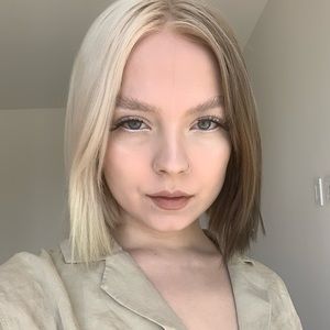 Meet your Posher, Janna